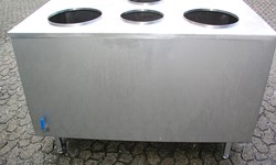 Heating vat for cylinders
